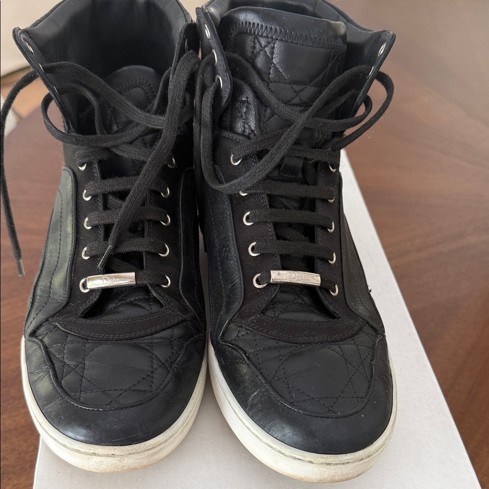 Dior Black Quilted High-Top Sneakers - Picture 5 of 9